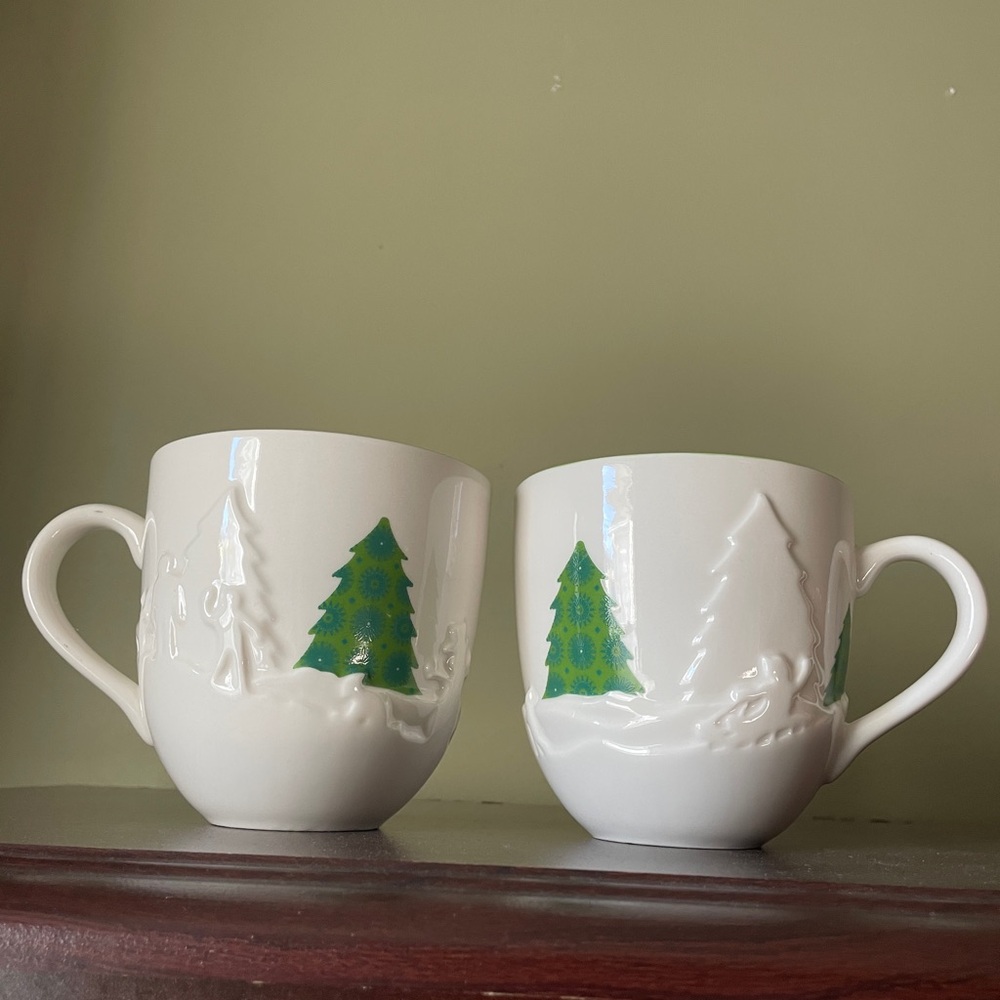 Starbucks 2006 Holiday Christmas Tree Sledding Themed Embossed Mug (Set of 2)